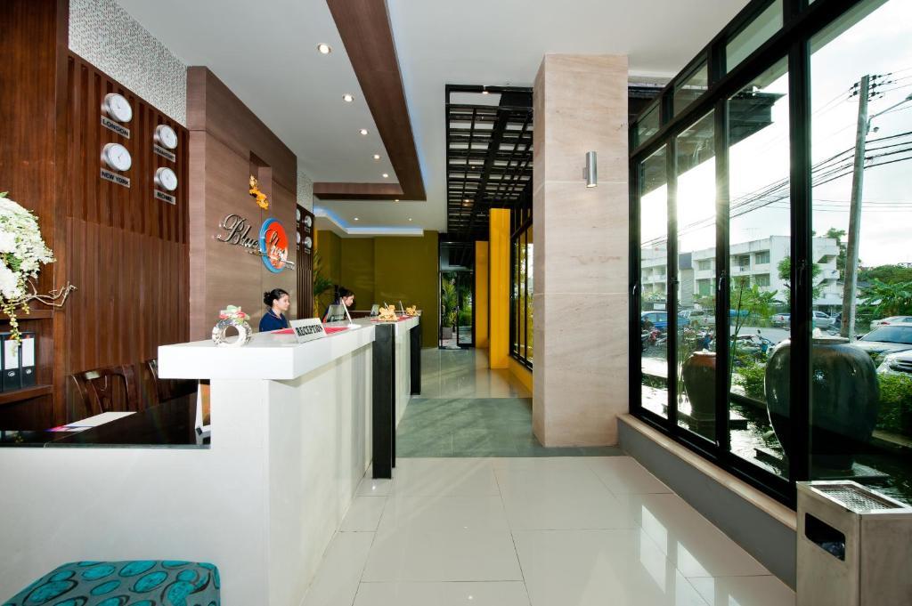 Blue Sky Patong Hotel Екстериор снимка