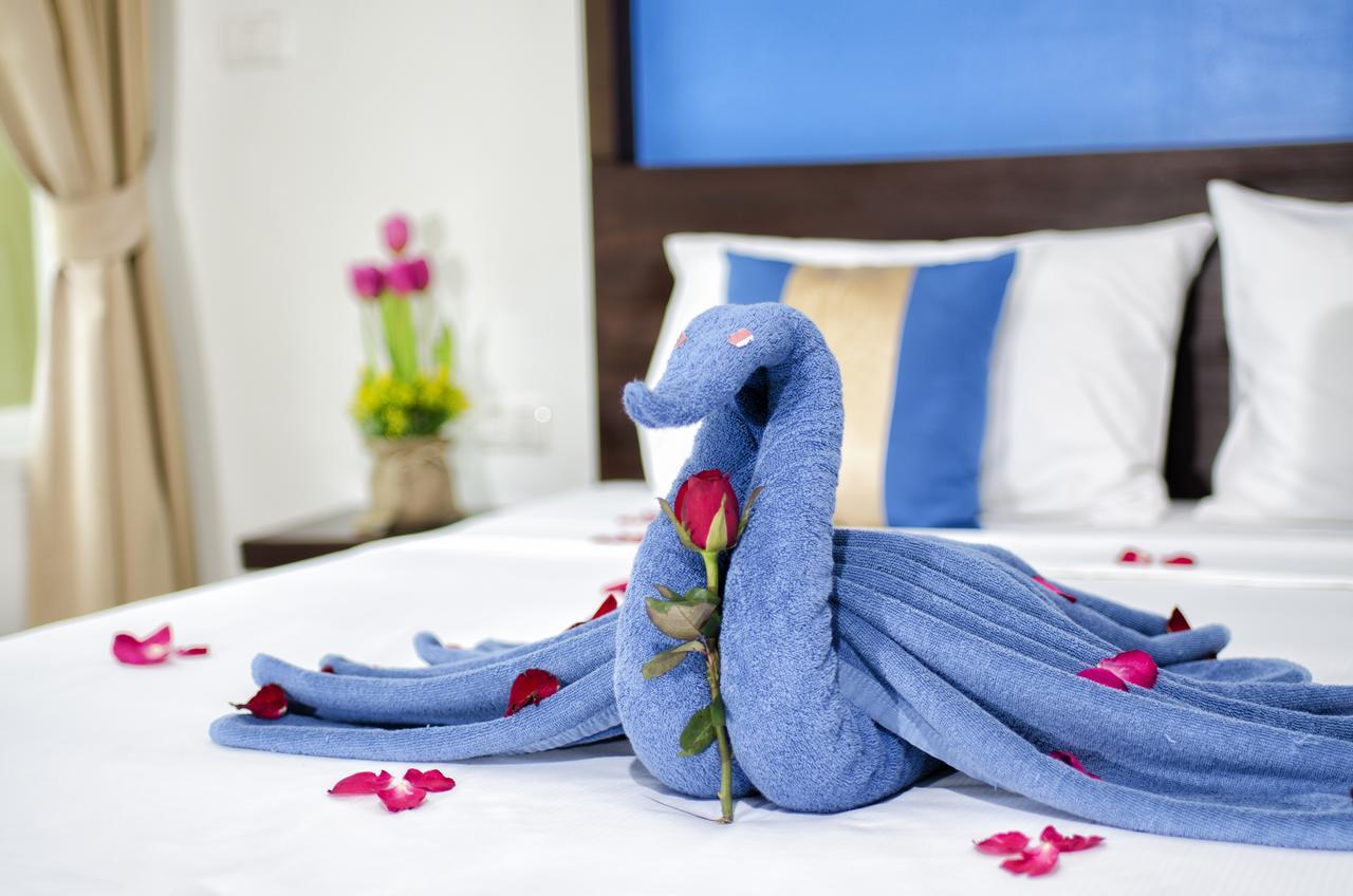 Blue Sky Patong Hotel Екстериор снимка