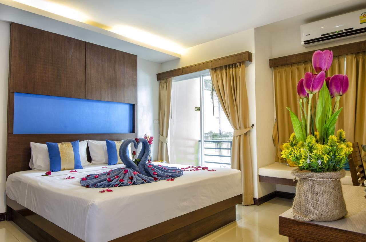 Blue Sky Patong Hotel Екстериор снимка