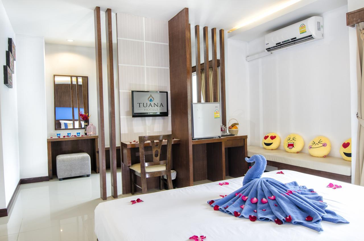 Blue Sky Patong Hotel Екстериор снимка