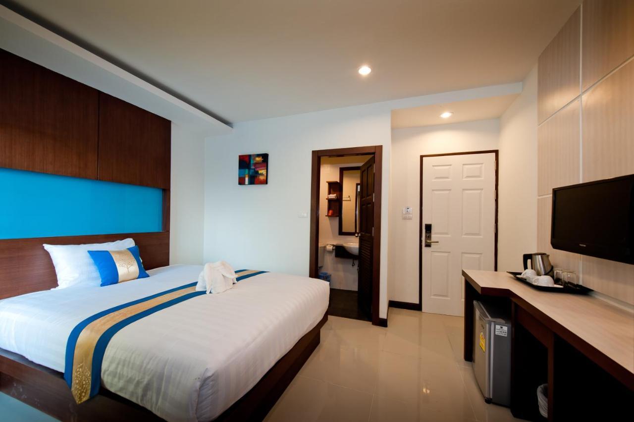 Blue Sky Patong Hotel Екстериор снимка