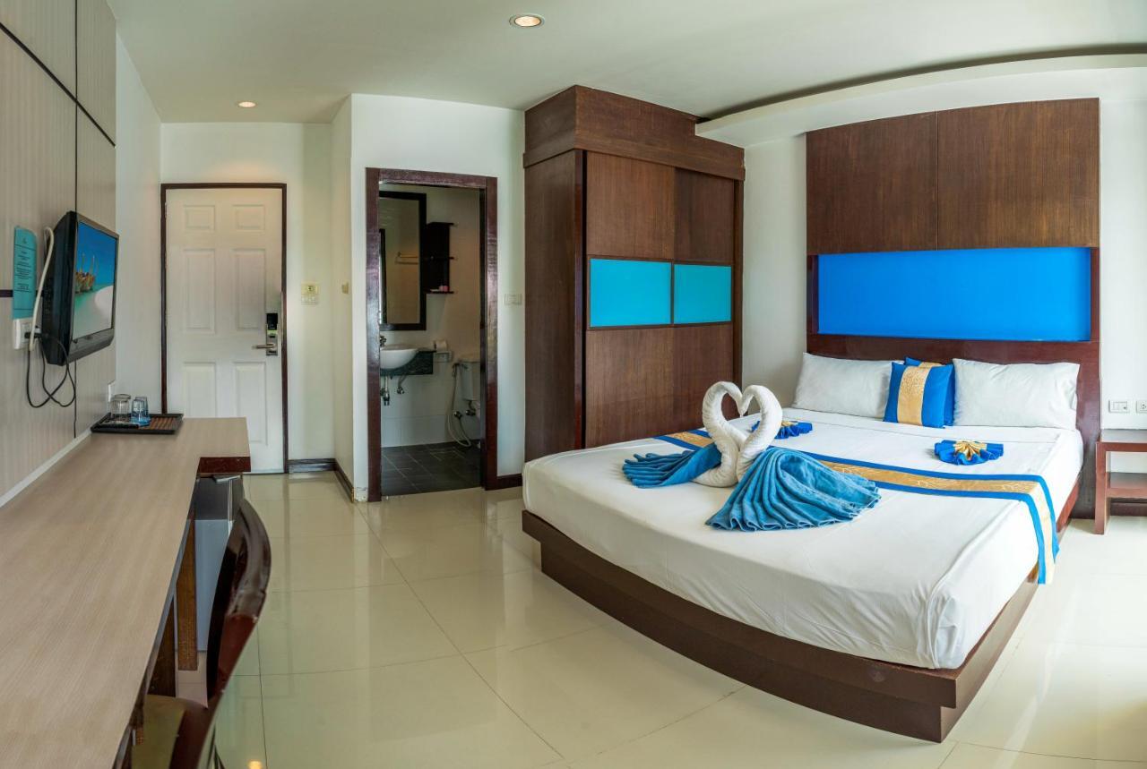 Blue Sky Patong Hotel Екстериор снимка