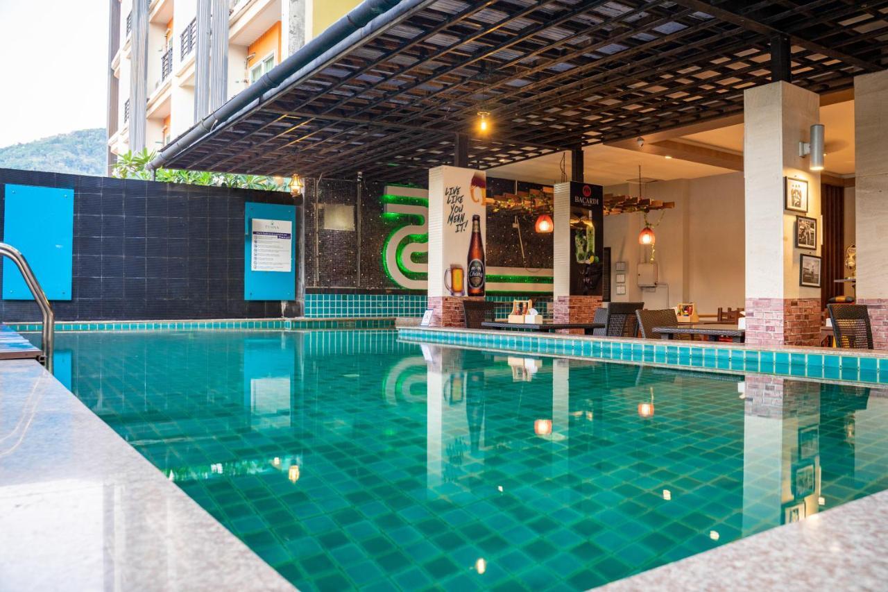Blue Sky Patong Hotel Екстериор снимка